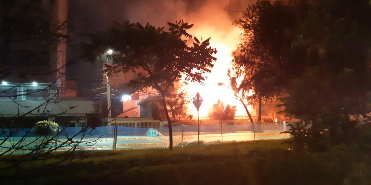 El incendio causó conmoción en zona residencial de Bogotá