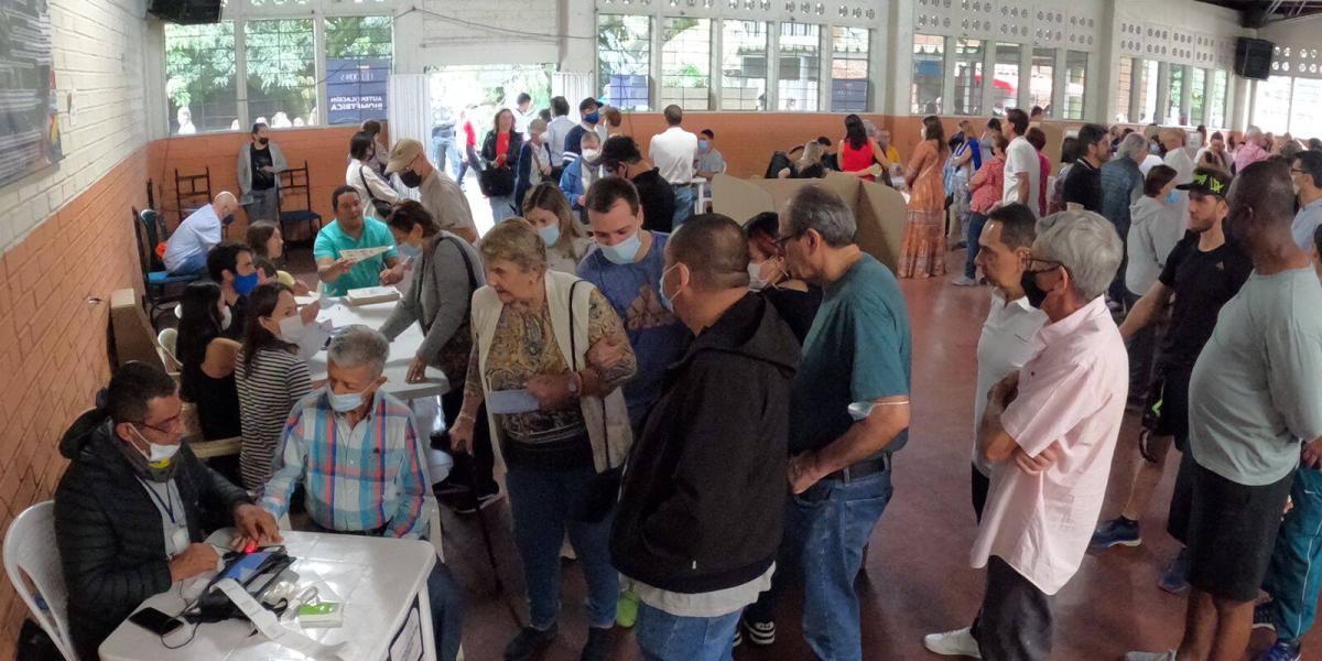 Votaciones en Medellín.