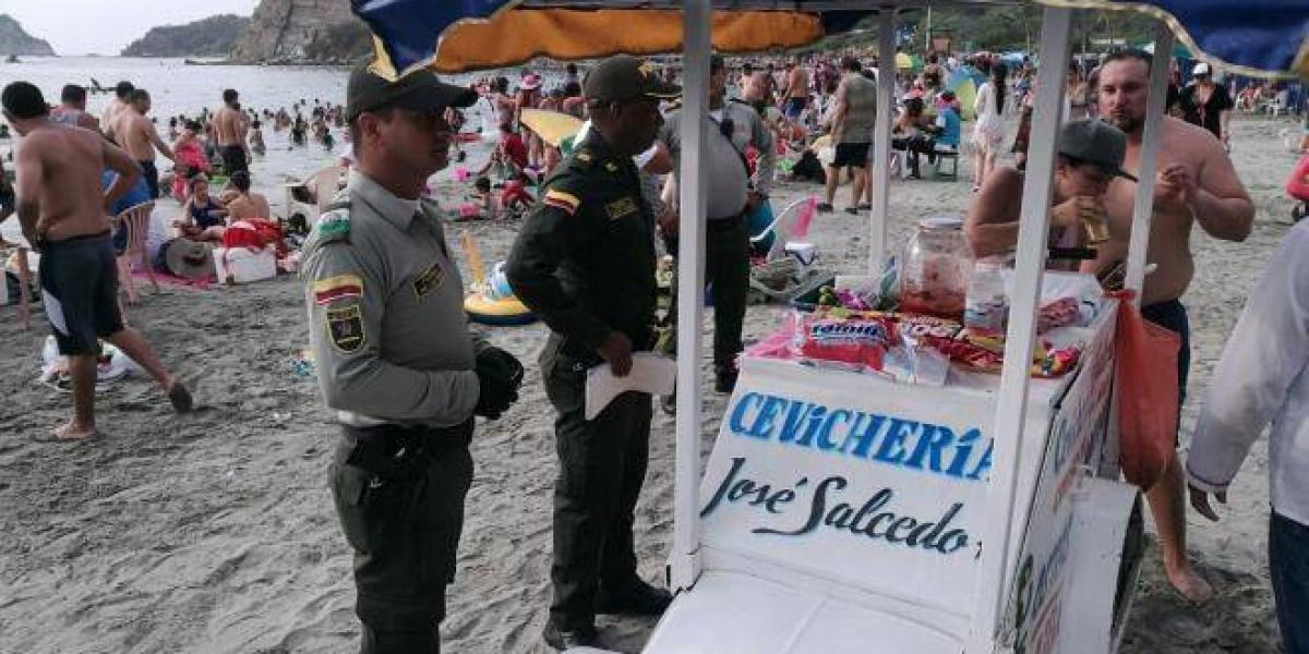 Policía en las Playas