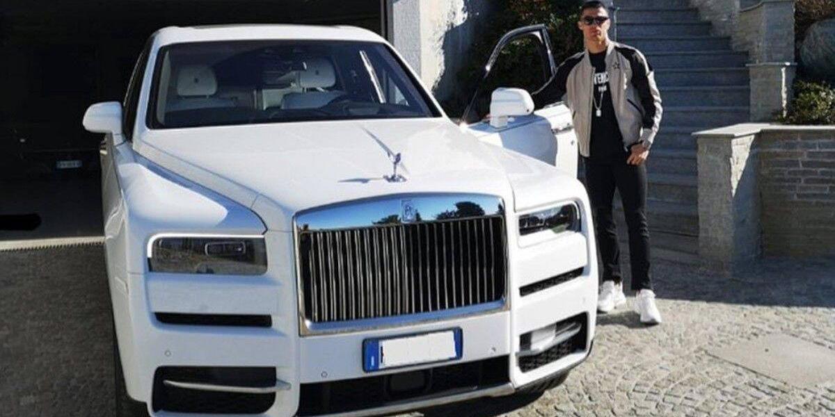 Cristiano Ronaldo y su auto.