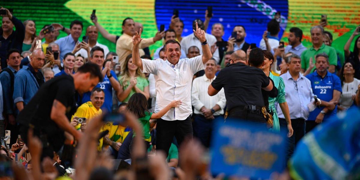 Bolsonaro oficializó su campaña en un acto en Rio de Janeiro, Brasil.