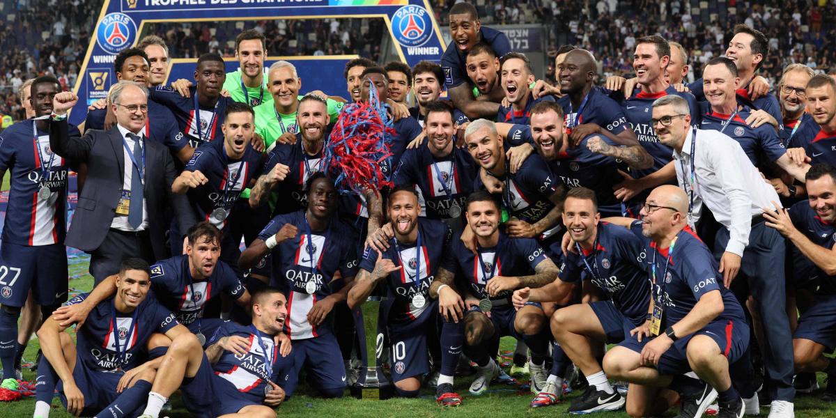 París Saint-Germain celebra el título de la Supercopa de Francia.