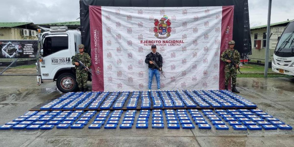 Cauca Ejército Incautó Cargamento De 300 Kilos De Cocaína Oculto En Camión