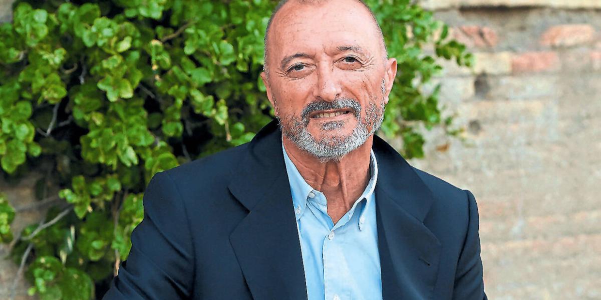 Arturo Pérez-Reverte: detalles de su nueva novela Revolución