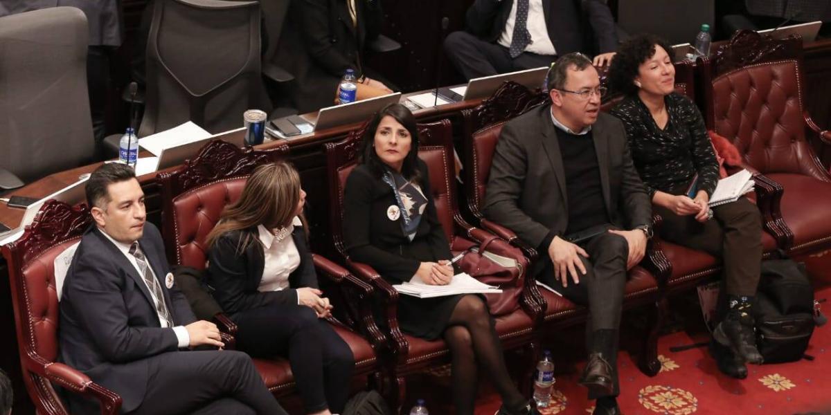 Debate de moción de censura a la ministra de Minas, Irene Velez.