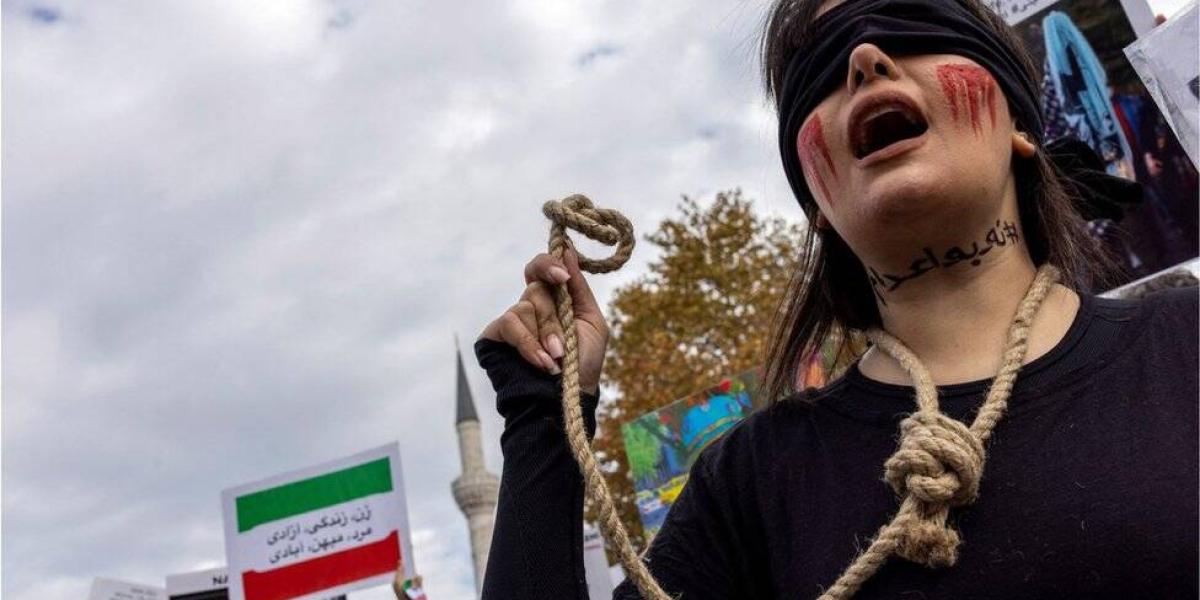 BBC Mundo: Manifestantes iraníes contra la pena de muerte protestan en Estambul.