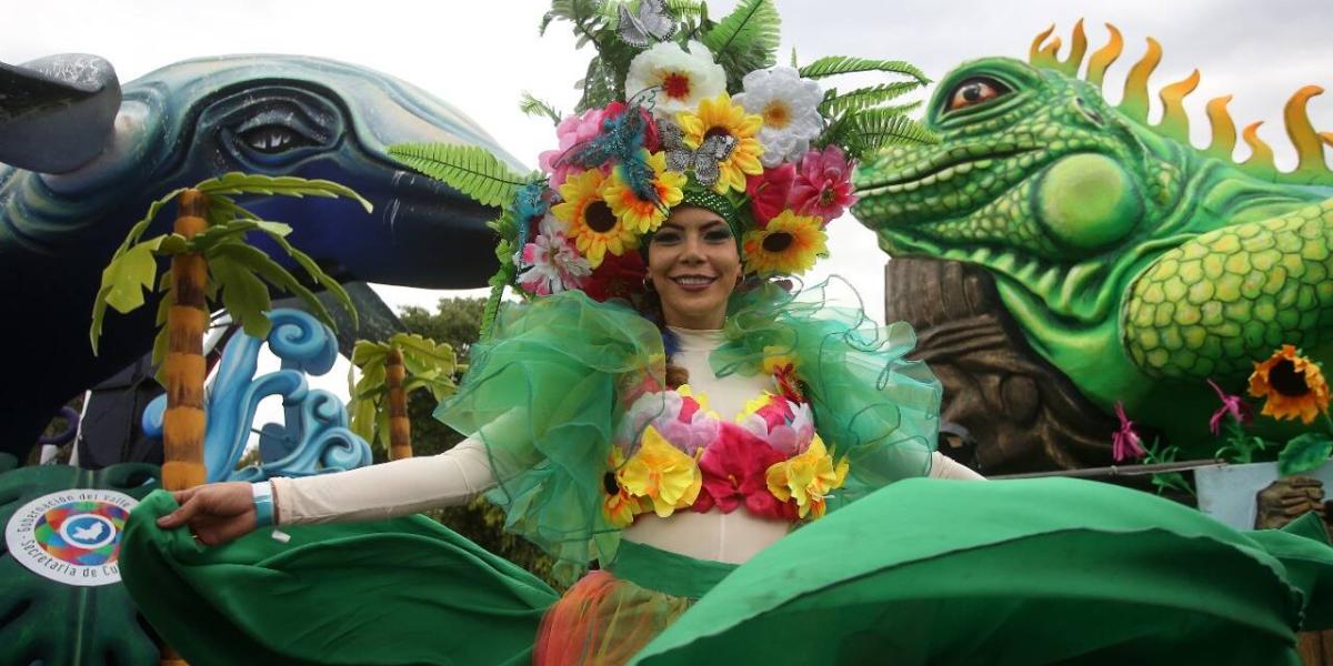 Feria de Cali con la Fiesta de mi Pueblo, desfile de los 42 municipios ...