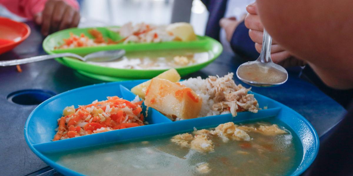 Alrededor de 64.000 estudiantes de Caldas, sin contar a Manizales, recibirán almuerzo y refrigerio como parte del PAE.