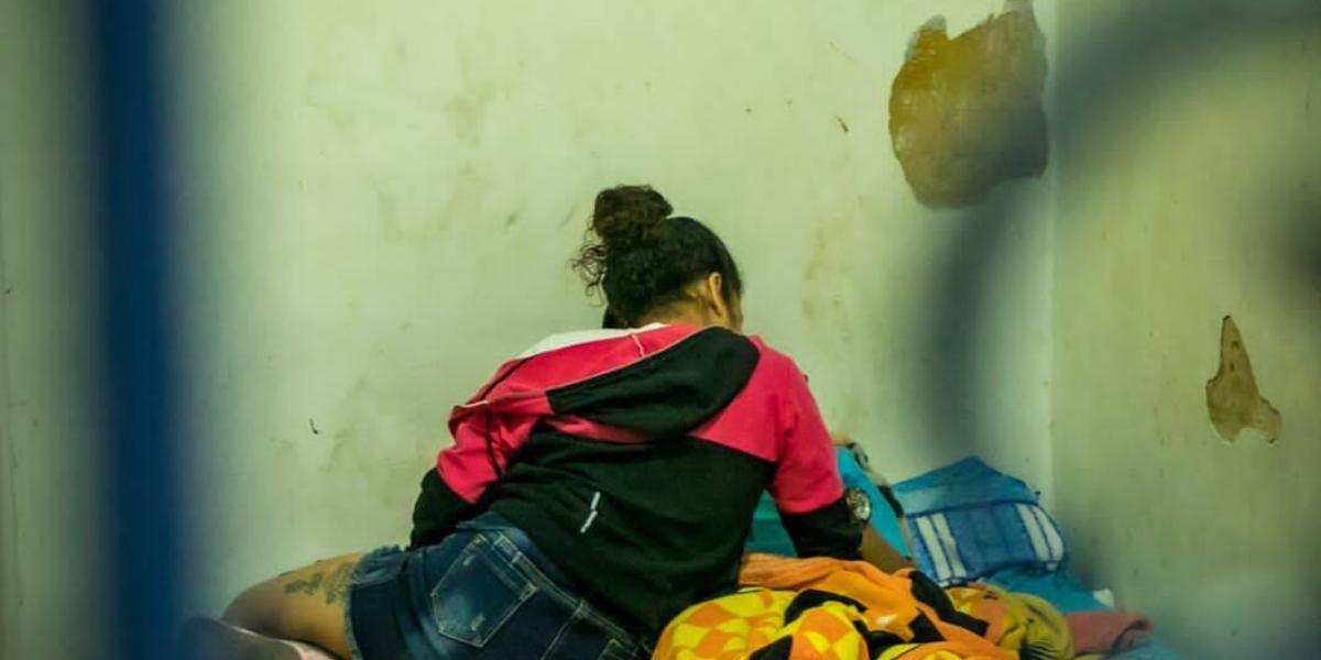 La situación de las niñas y las mujeres en Bogotá es cada vez más crítica. No solo son violentadas en sus hogares, casi siempre por sus parejas, sino que cuando van a denunciar siguen existiendo barreras de acceso. Las niñas son explotadas en zonas de tolerancia. Foto: Secretaría de Seguridad.
