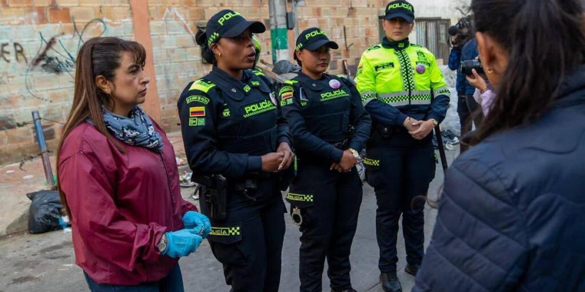 La Policía Metropolitana de Bogotá halló droga en espacio público de Kennedy.