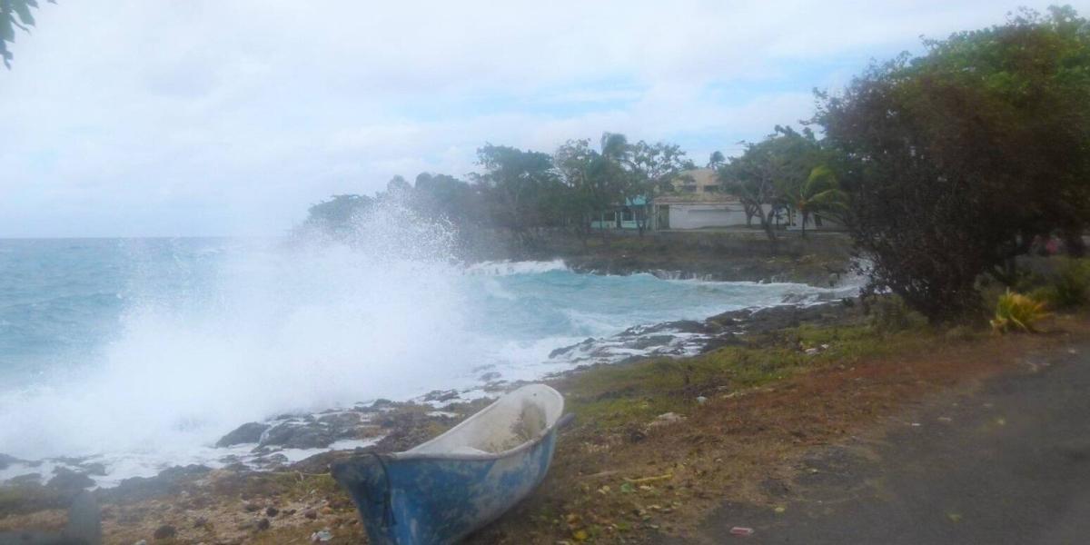 Fuertes vientos y oleaje en San Andrés.