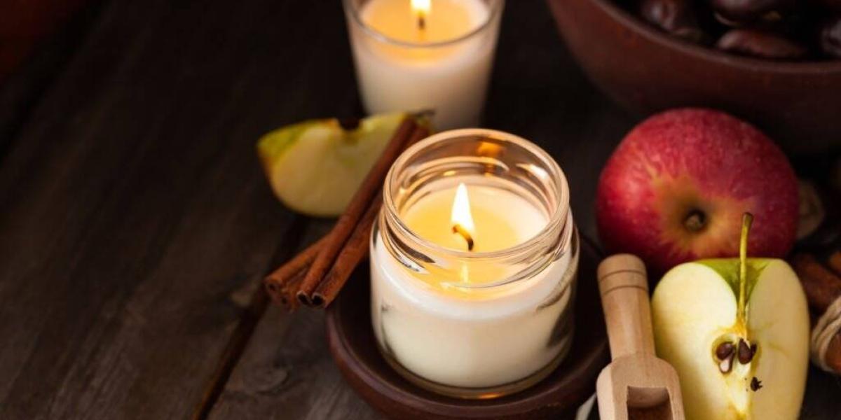 Las velas pueden tener olores tanto frutales como madorosos.