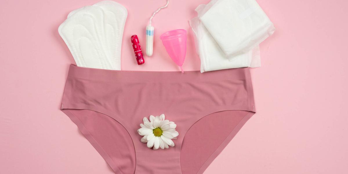 Esta técnica es una opción para las personas menstruantes que desean dejar de lado los productos como toallas higiénicas, tampones o copas menstruales.