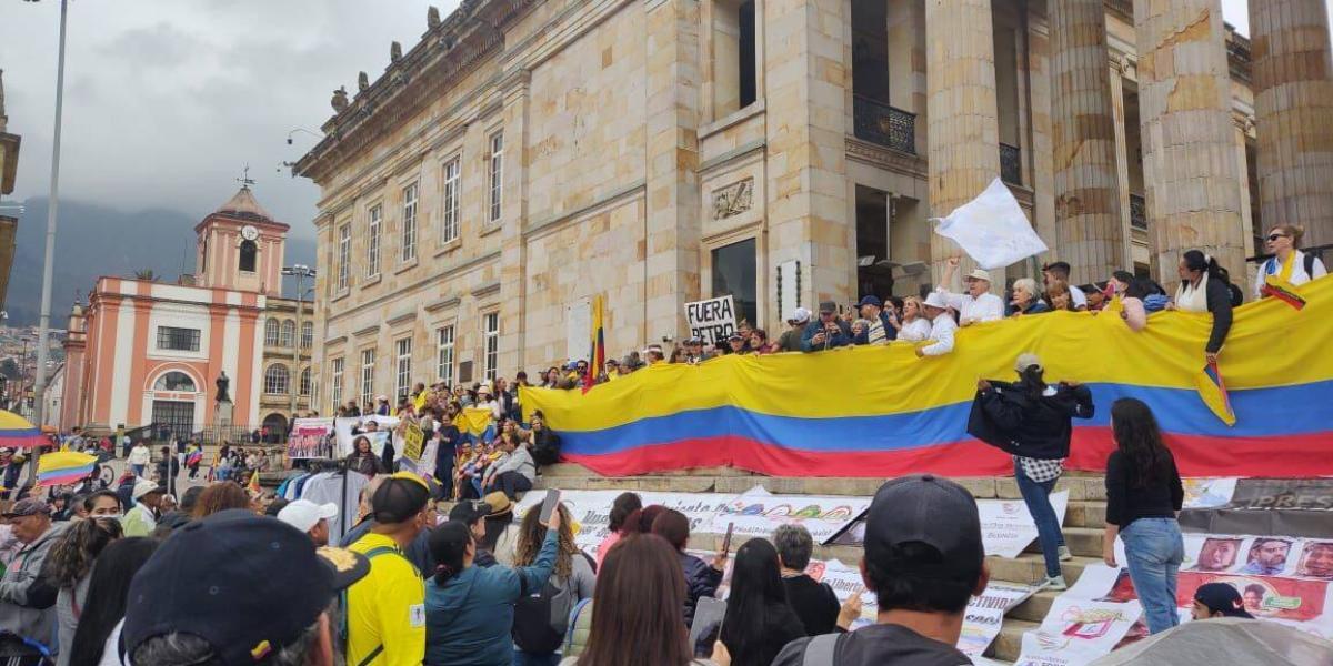 Marchas en Bogotá contra las reformas del Gobierno.