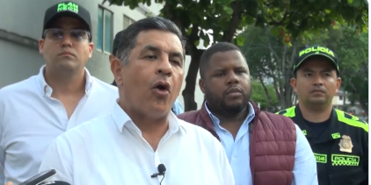 Alcalde de Cali, Jorge Iván Ospina, anuncia recompensa y acciones de Policía con Secretaróa de Deguridad ante robos y crímenes por celulares