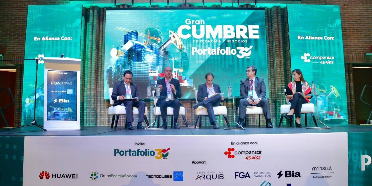 Gran Cumbre Portafolio: 30 Años de economía y negocios