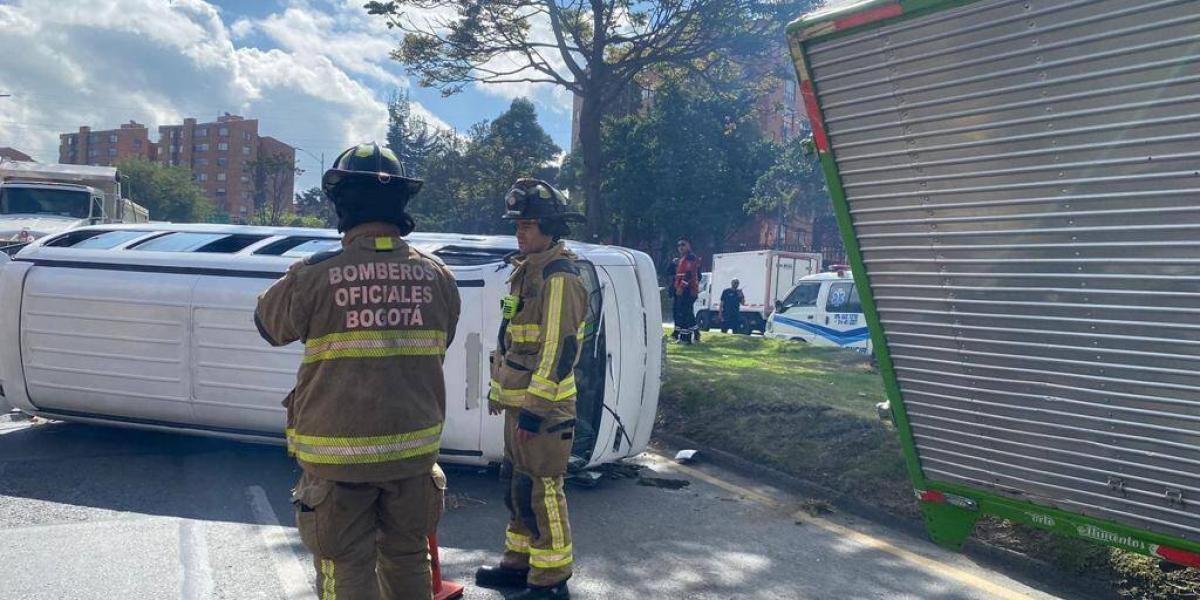 Accidente De Tránsito En Bogotá En Día Sin Carro Una Ruta Escolar