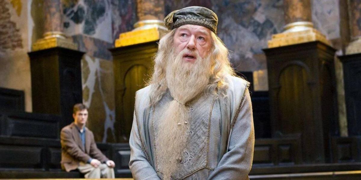 Michael Gambon interpretó a Dumbledore.