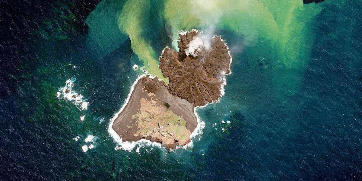 La actividad volcánica submarina hace que constantemente se formen nuevas islas en Japón.