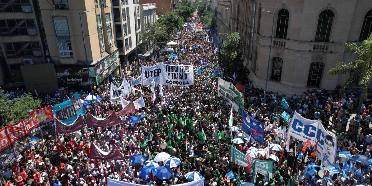 Protestas en Argentina por reforma laboral.