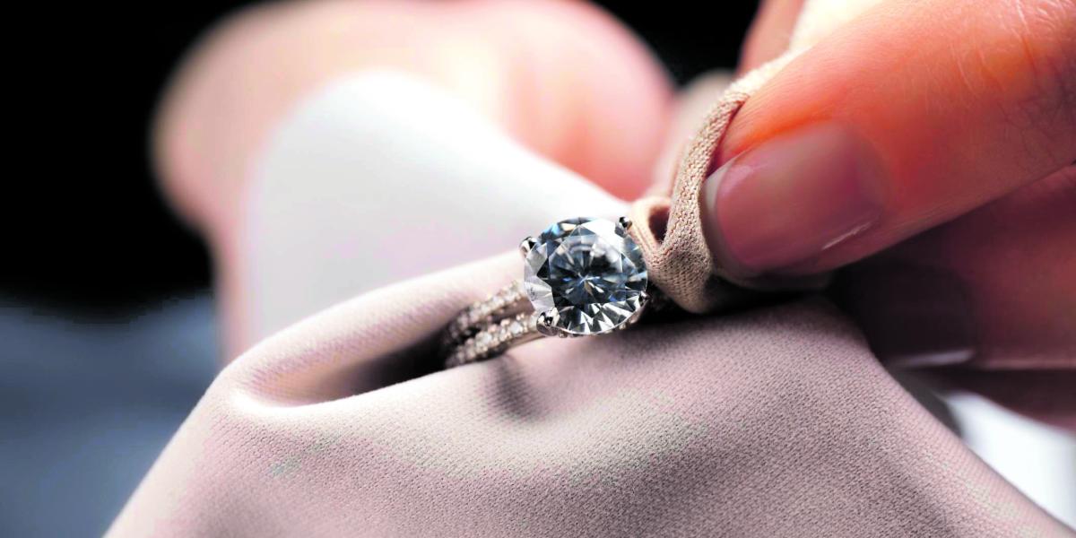 Lab Made Diamonds vs Real: Decoding the Diamond Debate