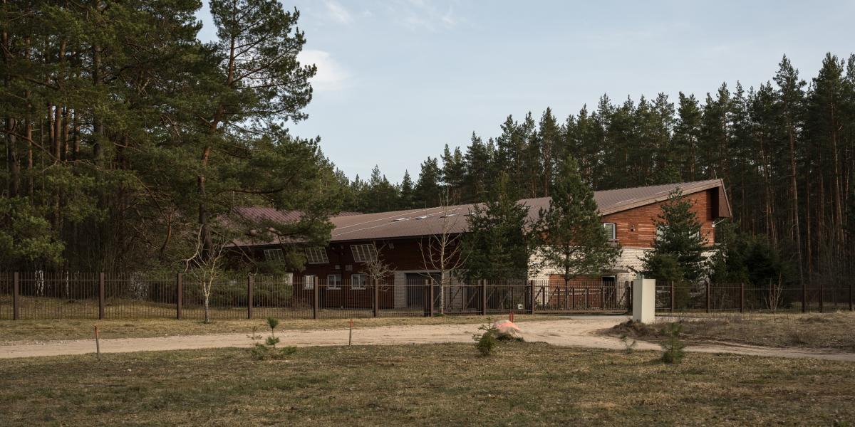 Un ex sitio de la CIA, cuyo nombre clave es Site Violet, en Antaviliai, Lituania. Los funcionarios niegan que fue prisión.
