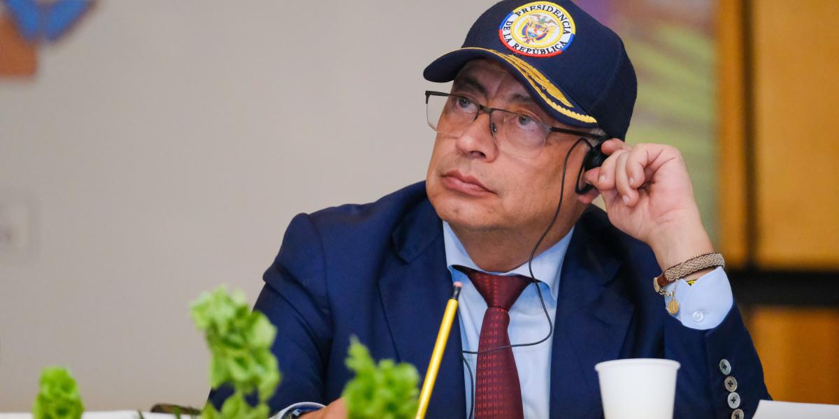 Presidente Petro pide a los trabajadores que le permitan dar discurso en la  plaza de Bolívar este 1.° de mayo