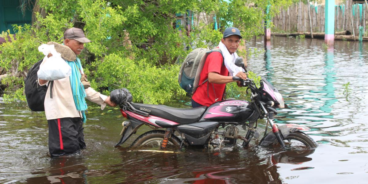 EL TIEMPO llegó hasta Majagual y Guaranda, los dos municipios más afectados tras el desbordamiento del Río Cauca. Comunidades claman por albergues.