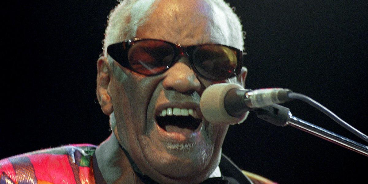 Ray Charle 20 años del fallecimiento del músico y pionero del soul