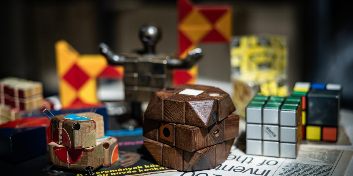 ¿Qué hay detrás de la creación del cubo Rubik? El enigmático misterio ...