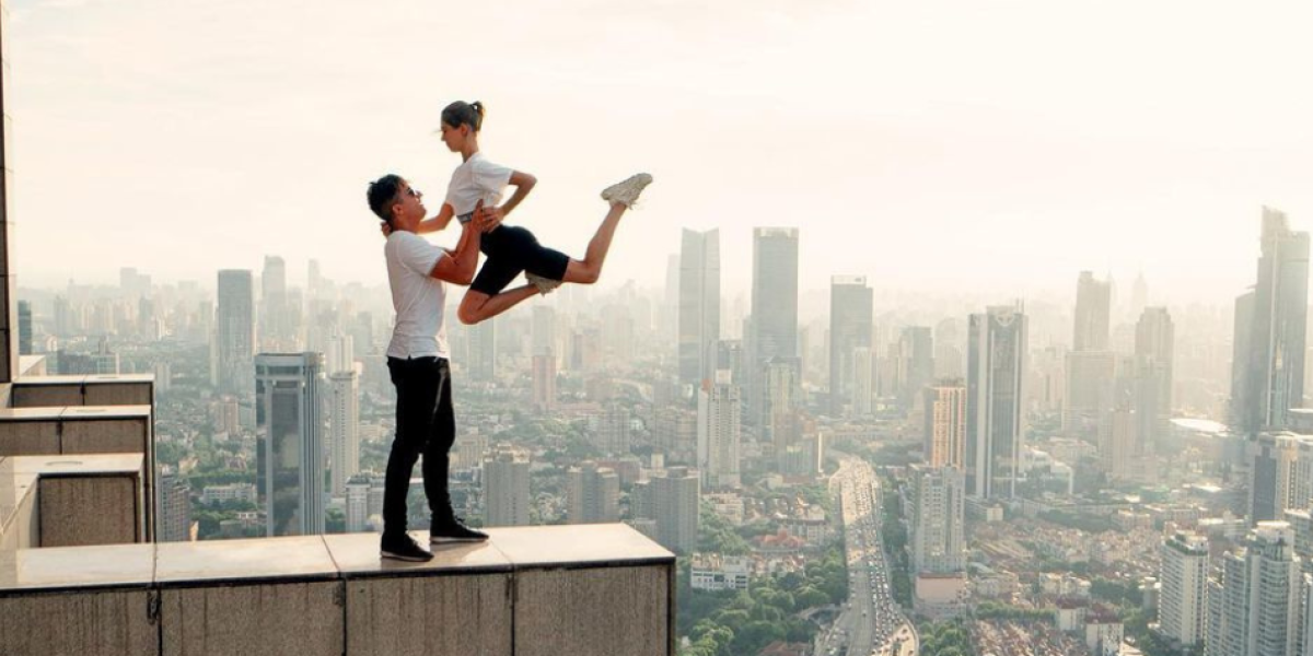 La historia de amor de una pareja que se enamoró escalando ilegalmente los  edificios más altos del mundo