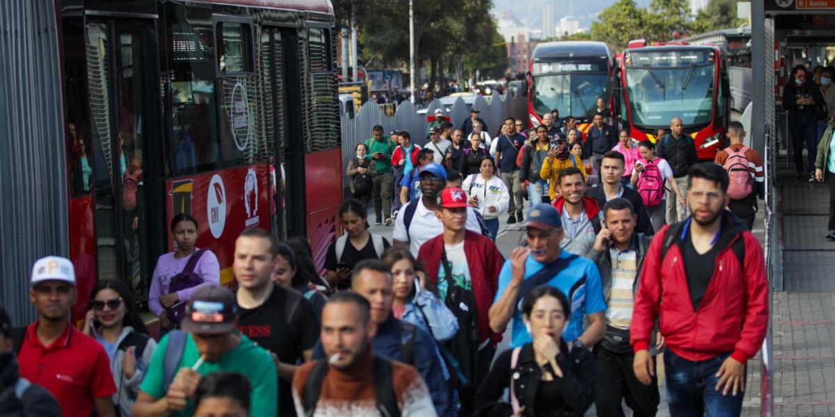 EN VIVO paro de camioneros en Bogotá Se levanta bloqueo en la Av