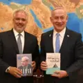 Santos señaló que las Fuerzas Armadas israelíes han cometido “atrocidades en Gaza”.