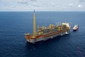 En febrero, con 621.000 barriles diarios, Guyana superó a Venezuela en exportaciones petroleras. Buque de ExxonMobil (foto), en Esequibo.
