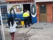Golpe a los 'pinchallantas' en Engativá: sellan 16 montallantas por irregularidades