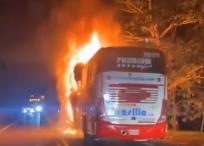 Bus de Brasilia se incendió en movimiento