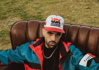 Isarel B dice que su nuevo disco es el resultado de un viaje transformador que empezó en Colombia,