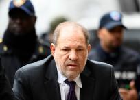 Harvey Weinstein a la llegada del tribunal donde está siendo juzgado en Nueva York.