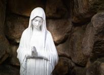 Esta Virgen está ubicada en Larco, Italia.