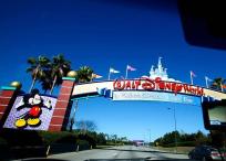 La entrada del parque de atracciones de Disney en Orlando, Florida.