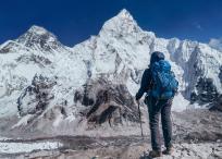 Desde el nivel del mar, el Everest alcanza una altura de 8.848 metros.
