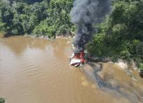 Dragas destruidas en la operación binacional de Colombia y Brasil, en la región amazónica.