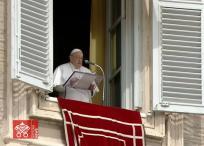 Papa Francisco desde el Vaticano.