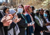 Estudiantes protestan para exigir fin de los ataques contra Palestina.