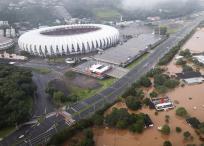 Fotografía aérea realizada con un dron donde se muestra la inundación de la ciudad de Porto Alegre.