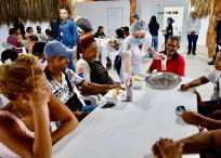 La Alcaldía de Barranquilla impulsa el programa de desayunos gratis en los barrios de la ciudad.