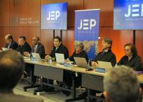 Magistrados de la Sección de Ausencia de Reconocimiento de la JEP en la audiencia sobre desaparición forzada.