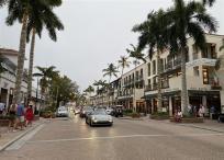 La ciudad posee una baja tasa de desempleo y playas que deslumbran a los visitantes.