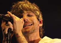 El cantante británico Louis Tomlinson, exintegrante de One Direction, durante su concierto en Bogotá el 28 de mayo de 2024.