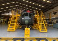 HelicÃ³pteros MI-17 en estado de conservaciÃ³n en los hangares de Tolemaida.